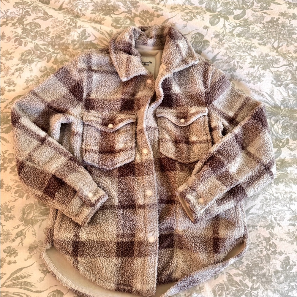 Abercrombie & Fitch Cream Sherpa Jacket